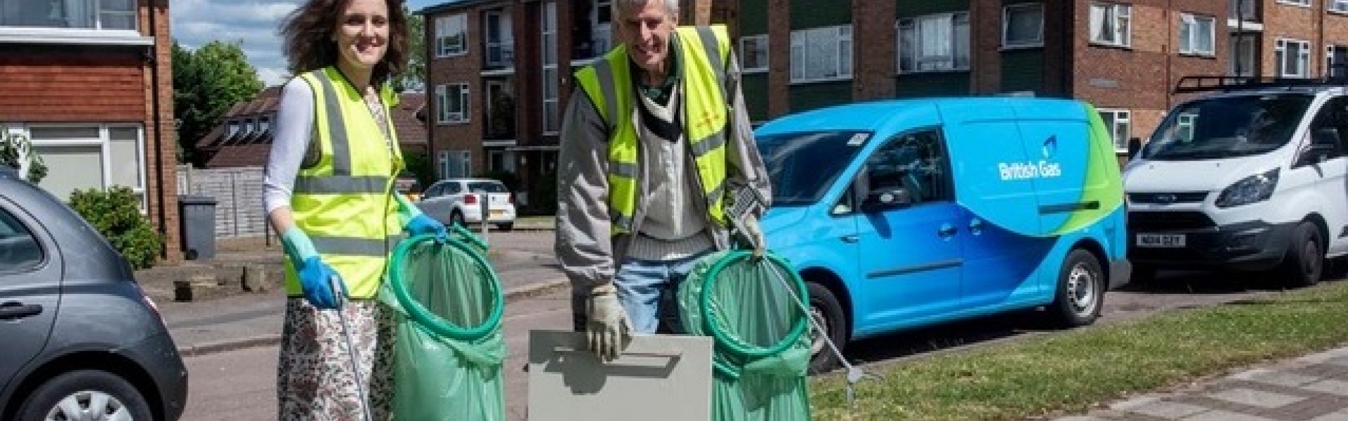 Theresa Villiers takes part in volunteer litter-pick in Whetstone