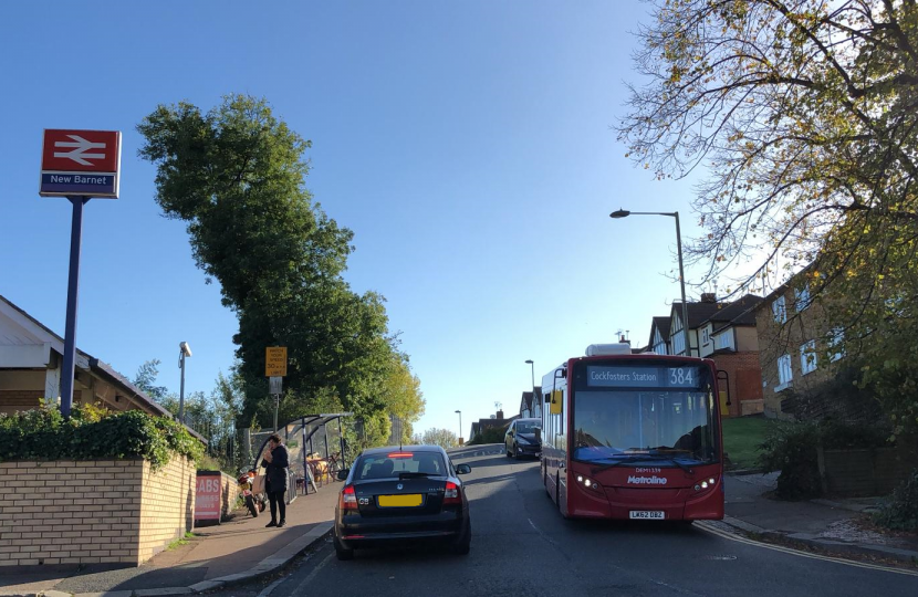 384 bus at New Barnet station