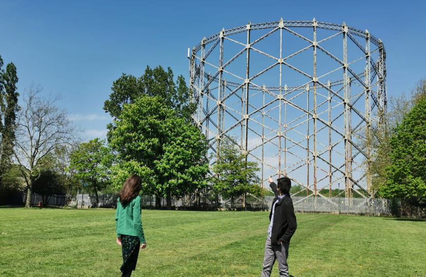 Theresa Villiers and Felix Byers in Victoria Recreation Ground in New Barnet