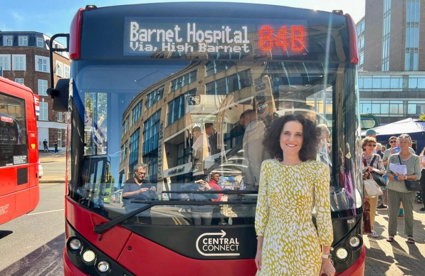 Theresa Villiers MP welcomes success in campaign to bring back 84 bus to Barnet