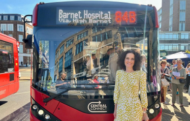 Theresa Villiers MP welcomes success in campaign to bring back 84 bus to Barnet