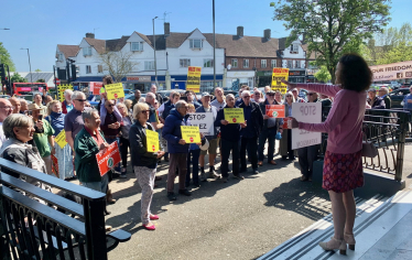 Theresa Villiers MP organises Ulez protest