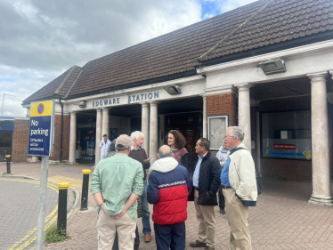 Theresa Villiers meets Save Our Edgware campaigners